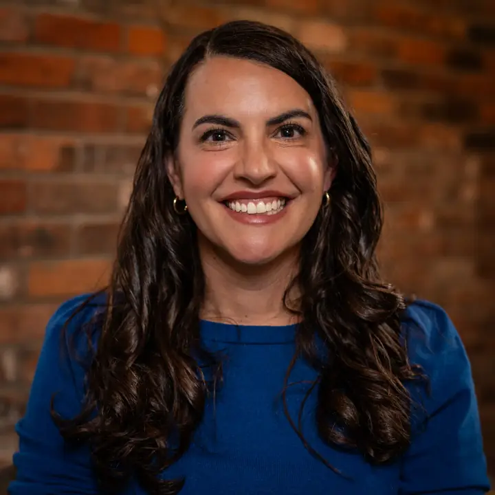 Frontera headshot photo 11