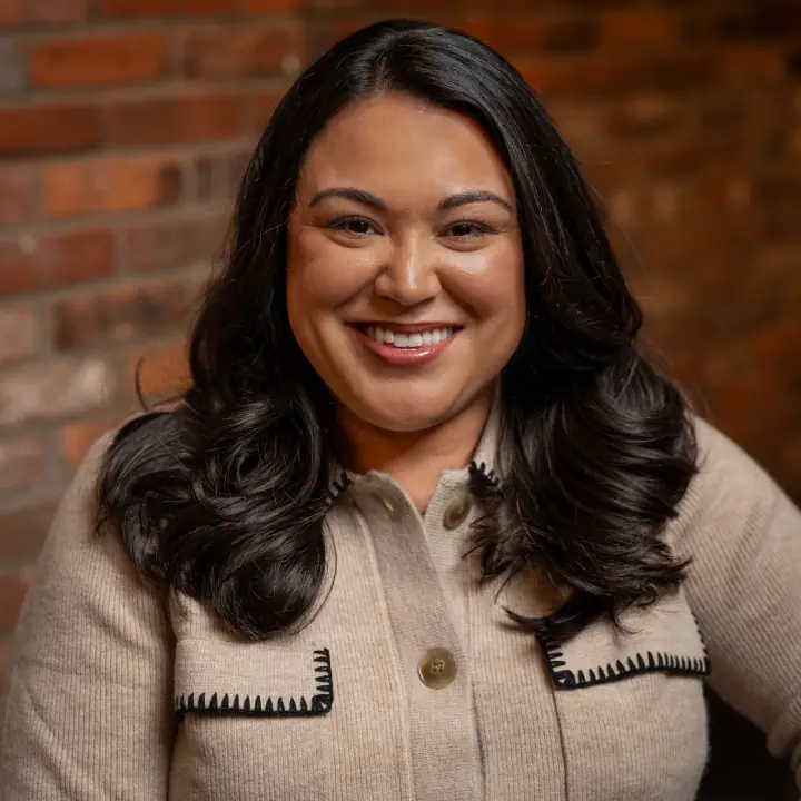 Frontera headshot photo 12